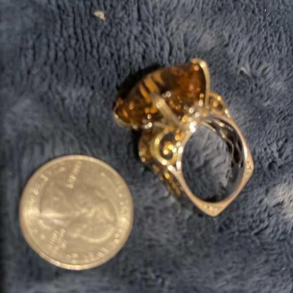 Huge Real Citrine ring on Sterling Silver beautiful - Picture 3 of 4